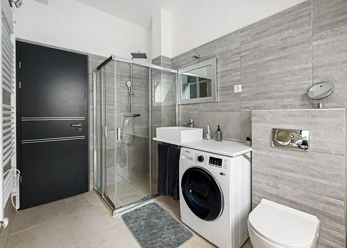 Apartment Dob Six